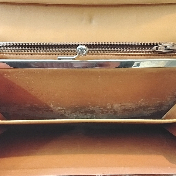 Celine Triomphe Long Wallet Vintage GUC - Picture 14 of 17